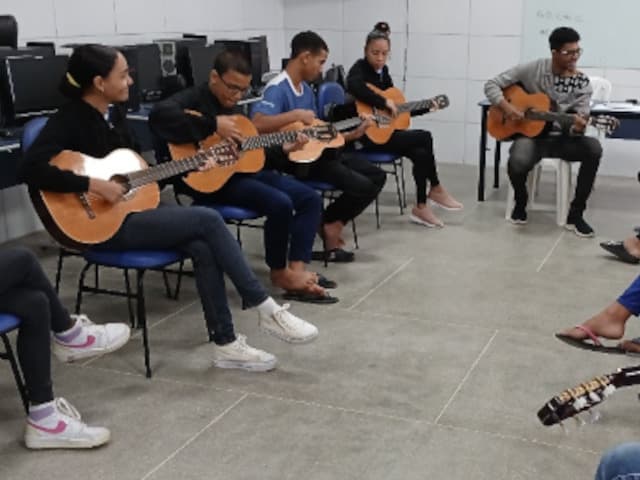 Aula de violão